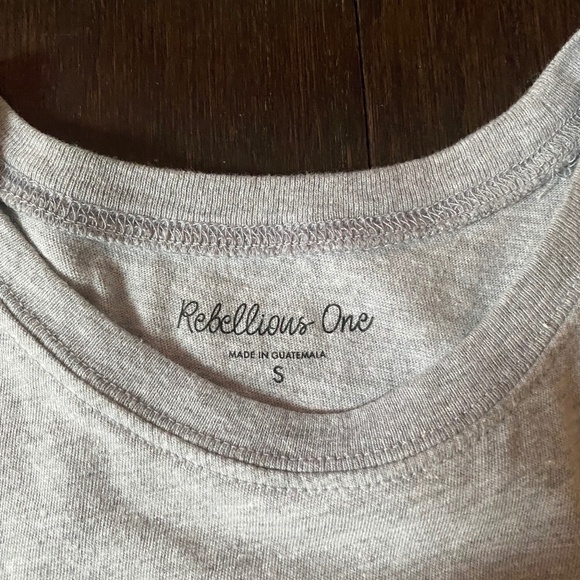 🎉Rebellious One Women’s Athletic Workout Muscle Tee Tank Size Small - Picture 2 of 3